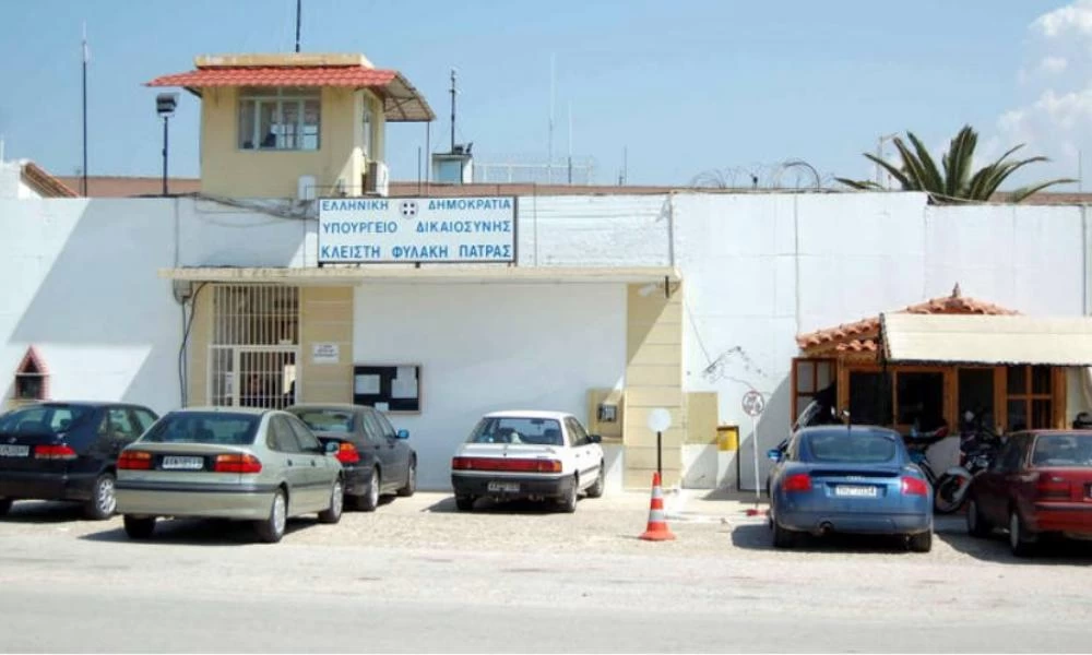 Πάτρα: Ναρκωτικά και κινητά βρέθηκαν στις φυλακές